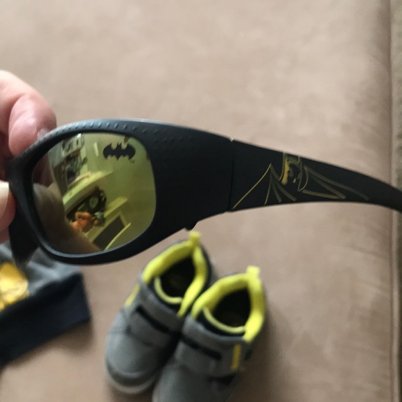 Batman Jacket and Shoes - Picture 5 of 7